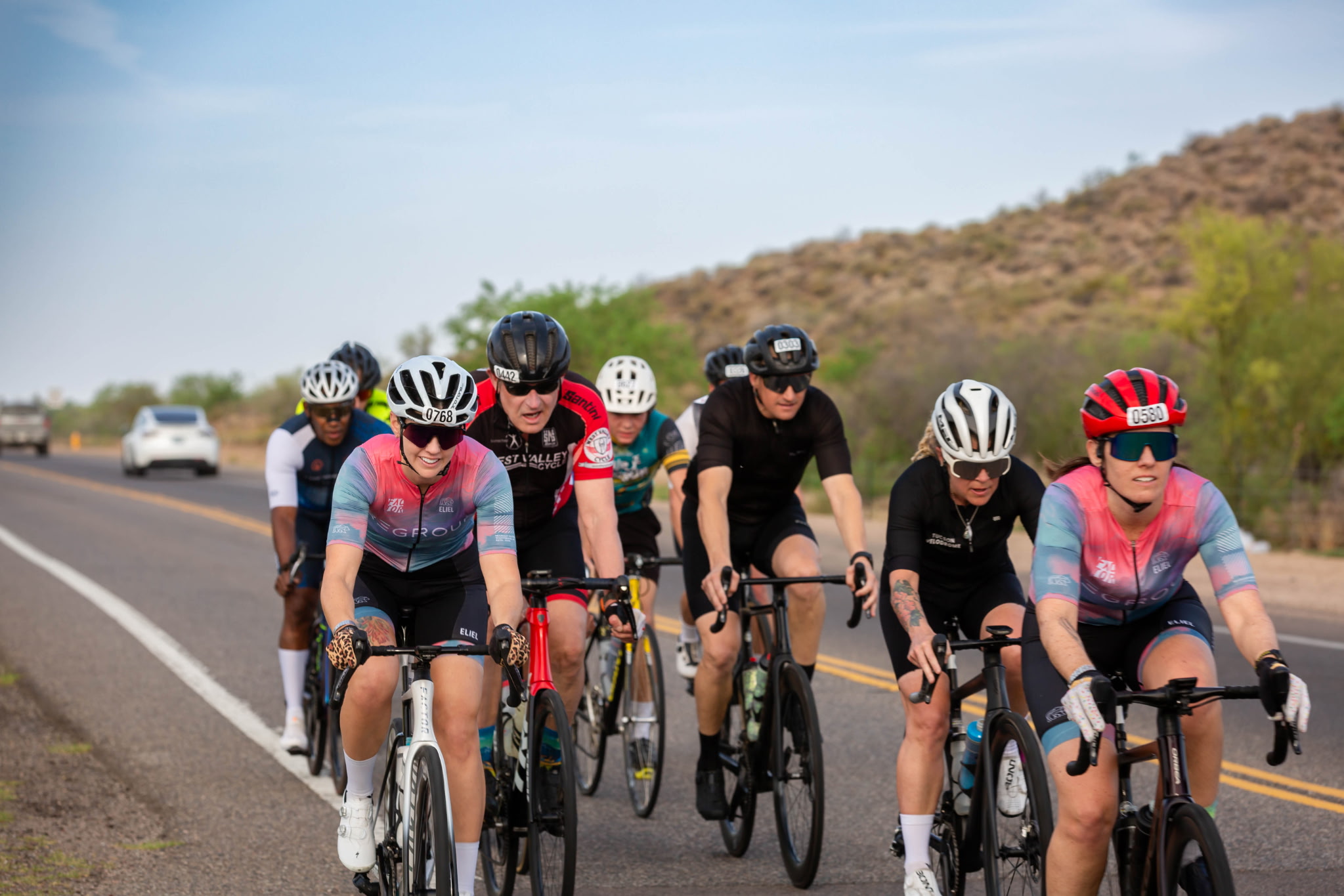 Rose and Alex pulling at Tour de Scottsdale